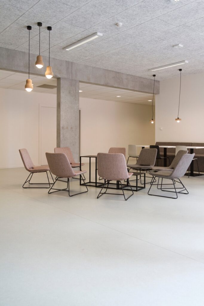 Trouvez le luminaire qui illuminera votre espace intérieur